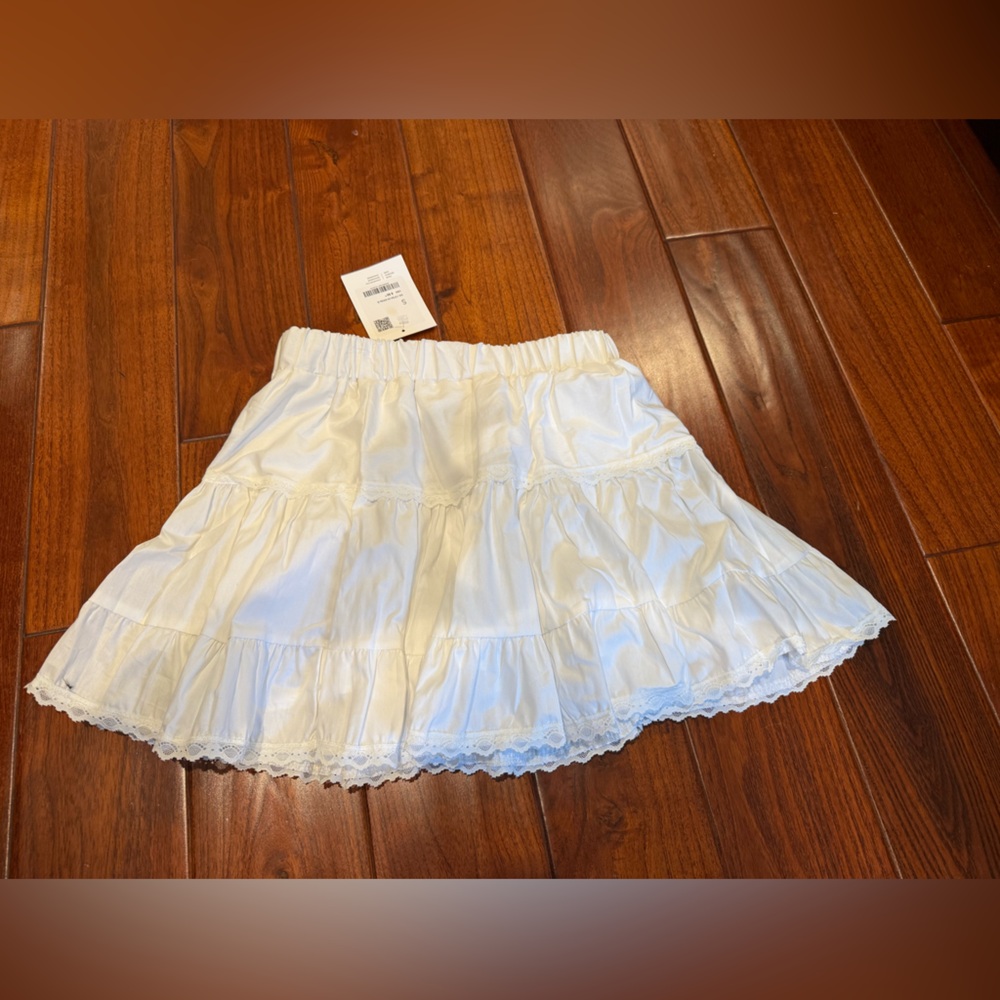 Oak and fort skort size S NWT